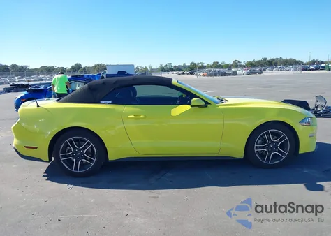 2021 Ford Mustang Ecoboost Premium z USA, uszkodzony, nr VIN 1FATP8UH6M5100934